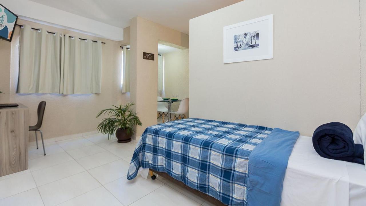 Estudios Confortaveis Com Precos Acessiveis Totalmente Mobiliados Curitiba Bagian luar foto
