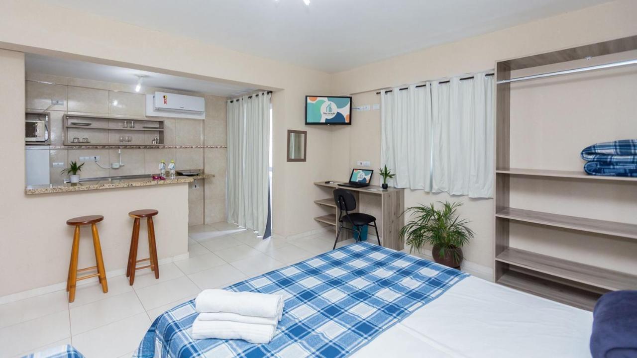 Estudios Confortaveis Com Precos Acessiveis Totalmente Mobiliados Curitiba Bagian luar foto